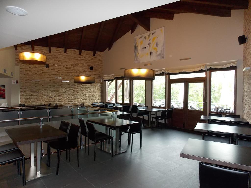 إل بويو دي جاكا Aparthotel Bubal المظهر الخارجي الصورة