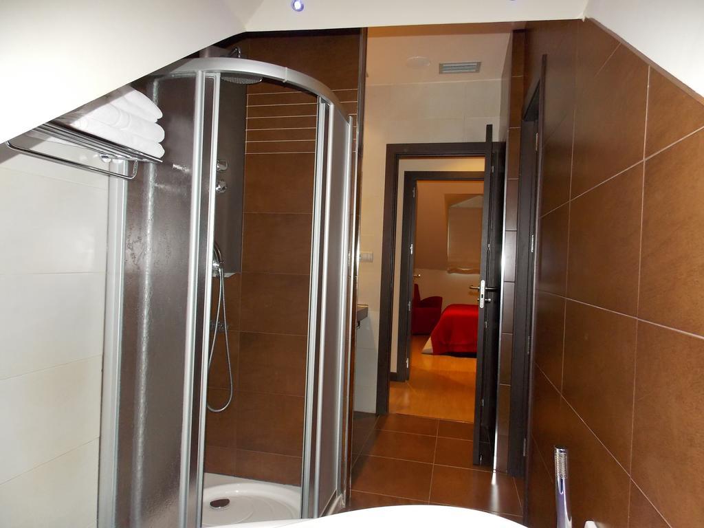 إل بويو دي جاكا Aparthotel Bubal الغرفة الصورة